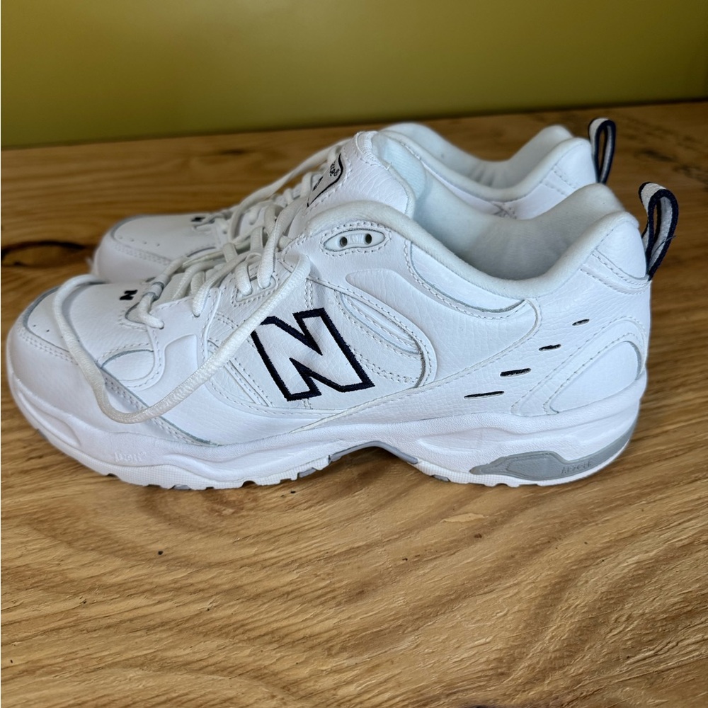 NEW BALANCE 610 CROSS TRAINING WX610WT  WHITE LEATHER; Size 11